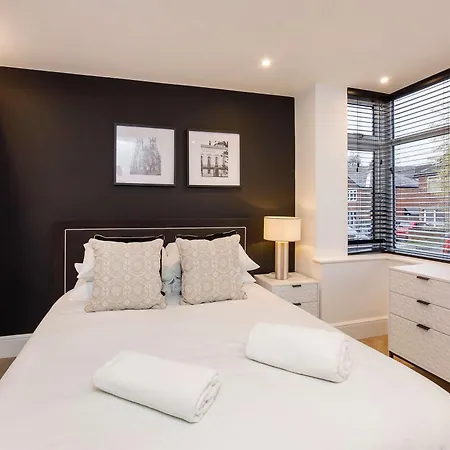 Abbotsford House Sleeps 8 Vakantiehuis York