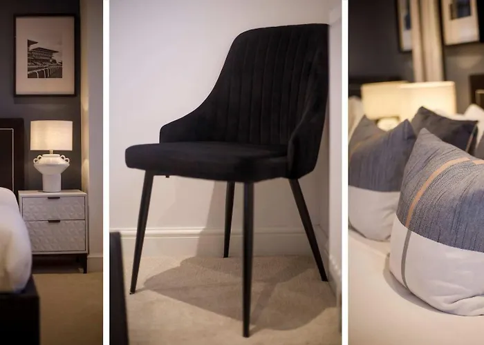 Abbotsford House Sleeps 8 * York