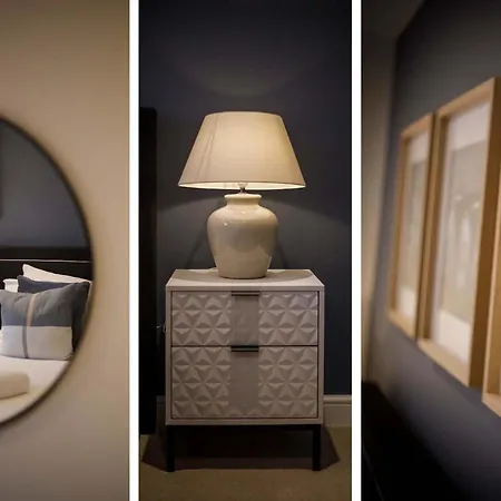 Prázdninový dům Abbotsford House Sleeps 8 *