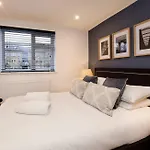 Abbotsford House Sleeps 8 * York