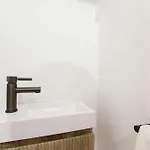Feriehus Abbotsford House Sleeps 8