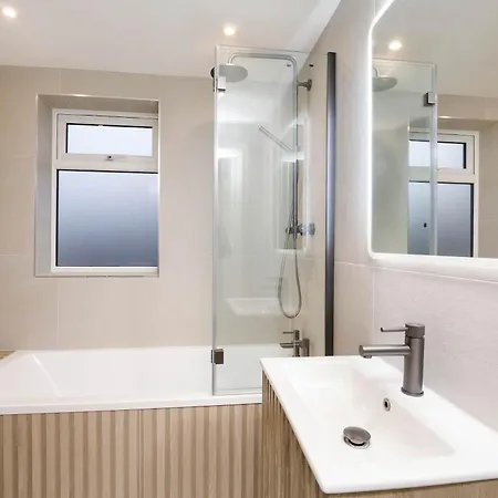 Abbotsford House Sleeps 8 Dom wakacyjny